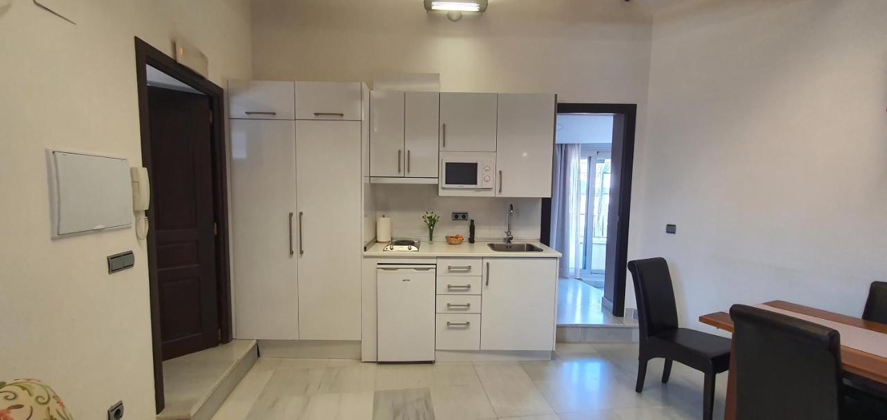Apartamentos Torre De La Mezquita Cordoba Dış mekan fotoğraf