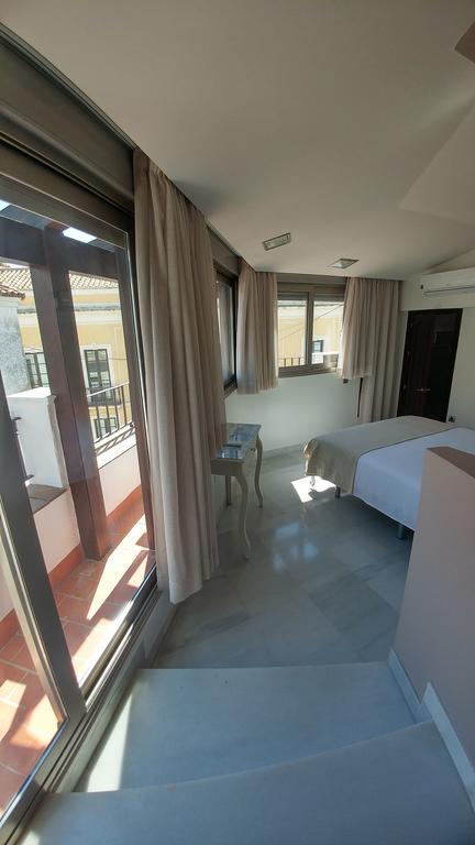 Apartamentos Torre De La Mezquita Cordoba Dış mekan fotoğraf