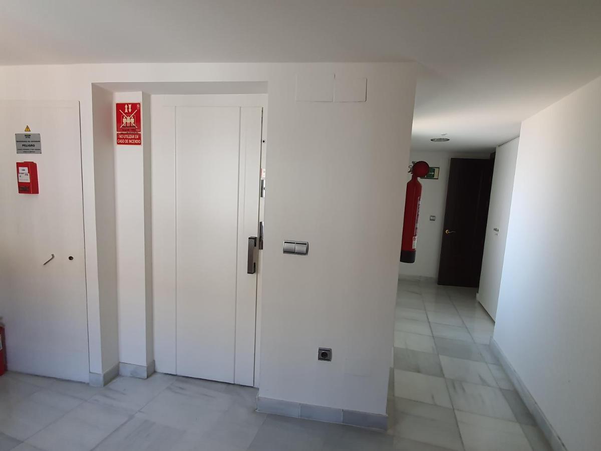 Apartamentos Torre De La Mezquita Cordoba Dış mekan fotoğraf
